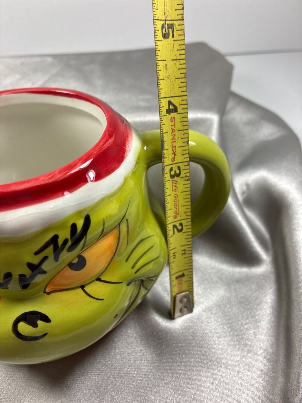 2024 Dr. Seuss The Grinch Sculpted Christmas Mug Santa Hat 14 oz Ceramic Cup - Picture 11 of 11